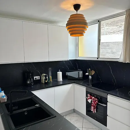 Apartmán Brisas Seaview - Costa Adeje (Tenerife)